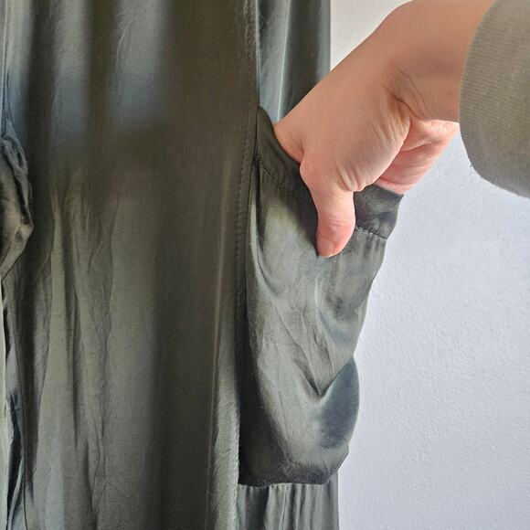 Sofia Pants Womens S Army Green Satin Cargo Jogger Made in Italy Quiet Luxury - Picture 3 of 10